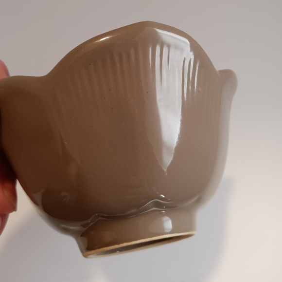 🆕Pier 1 | Set of 2 Taupe Lotus Flower Serving Dish Bowls - Picture 11 of 16